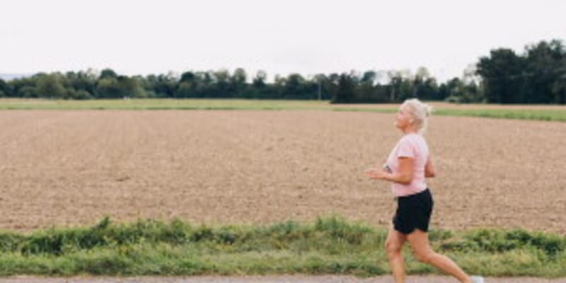 Giornata Mondiale della Menopausa, come prendersi cura di energia, ossa, muscoli e benessere