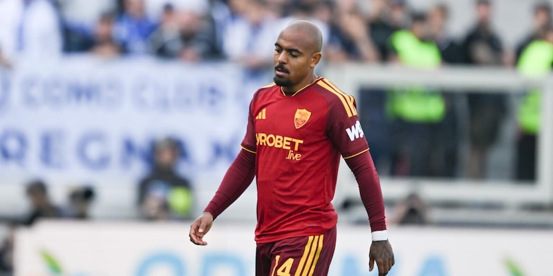 Malen, una giornata dopo l'espulsione contro il Como. La decisione del giudice sportivo su Spalletti e Pisacane...