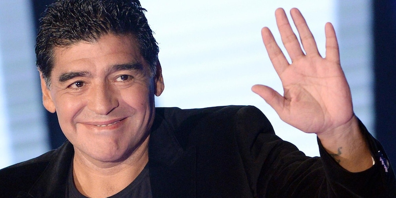 Morte Maradona, chieste condanne fino a 15 anni per i sanitari: "Hanno ucciso un mito"