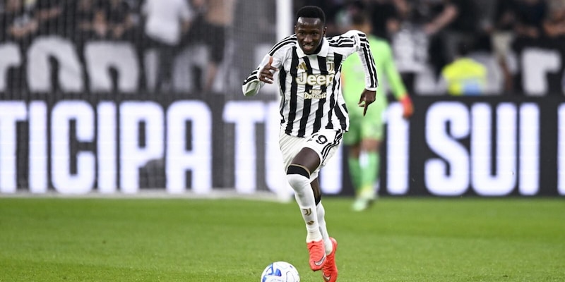 Juve, Sarr cresce: un’acchiappapalloni vicino a Douglas Luiz