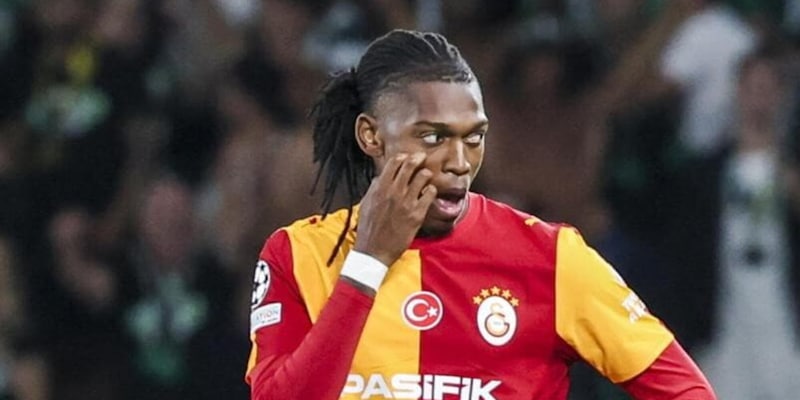 Leao entra con il Galatasaray ma la sua partita dura un quarto d'ora: cos'è successo