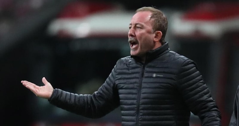 La Turchia ha scelto il successore di Montella: chi è il nuovo allenatore