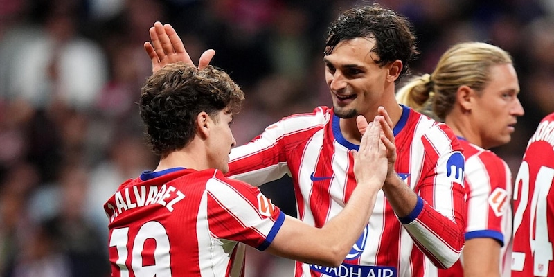 L'Atletico Madrid piega il Deportivo La Coruna e si avvicina al Barcellona, il Villarreal passa nel finale a Valencia