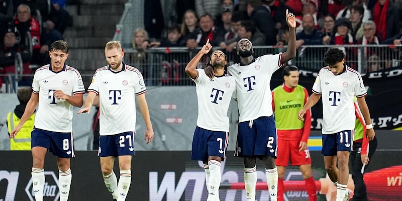 Bayern Monaco ok contro il Friburgo: agganciato il Dortmund in vetta, è duello per il primato