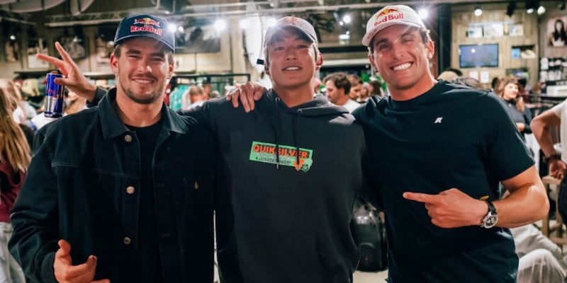 Arriva “One More”, il film Red Bull sull’amicizia tra i surfisti Robinson, Fioravanti e Igarashi