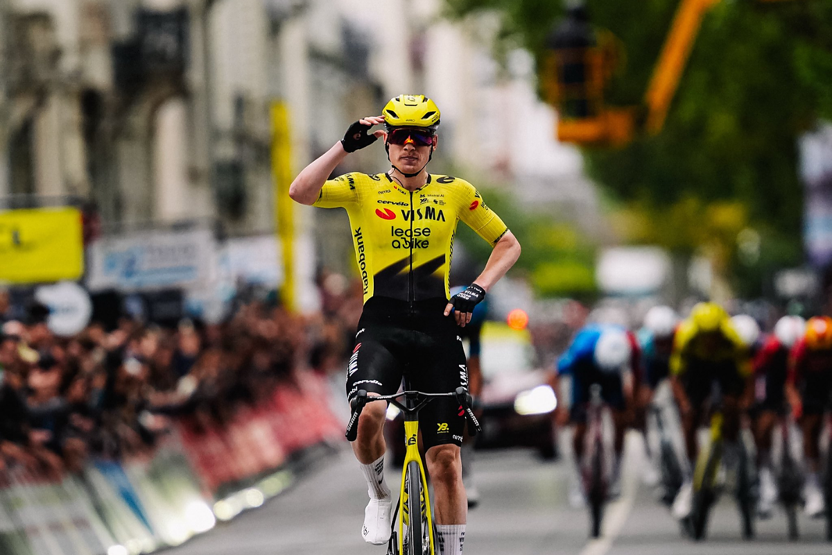 Hagenes, colpo da finisseur a Tours: Stuyven battuto, Laporte terzo