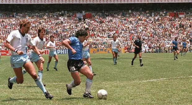 Maradona, la testimonianza al processo: «Non si alzava, non voleva lavarsi né mangiare»