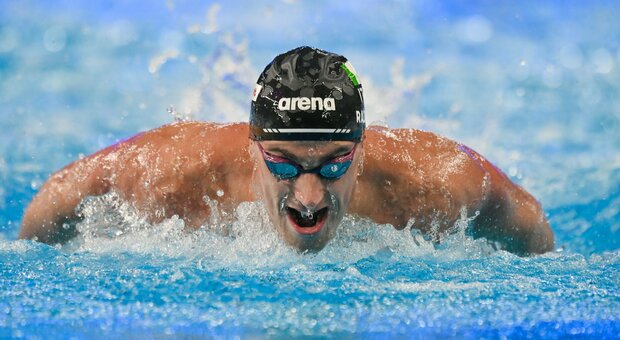 Europei di nuoto: Razzetti e le staffette volano in finale, tre azzurri accedono in semifinale