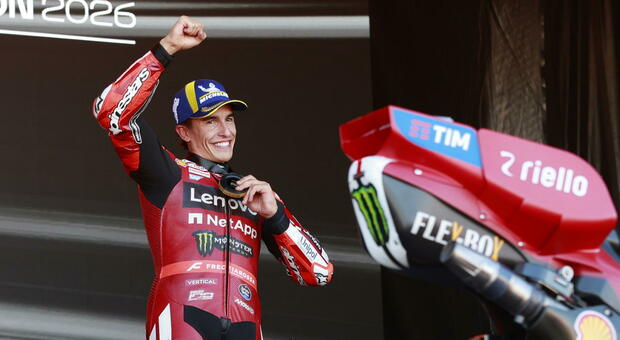 MotoGp Aragon, Marc Marquez domina la Sprint: Bezzecchi terzo. Orario e dove vedere il gran premio (tv e streaming)