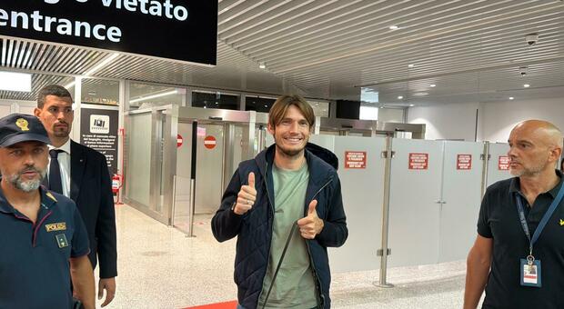 De Roon è arrivato a Roma. L'olandese saluta Bergamo e rivela: «Gasperini mi ha voluto fortemente»