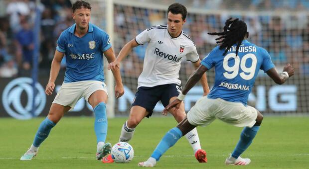 Douvikas, chi è il bomber del Como che ha segnato al Napoli: la moglie Nefeli, Ronaldo il Fenomeno e Fabregas. Ora si apre il ballottaggio con Kean