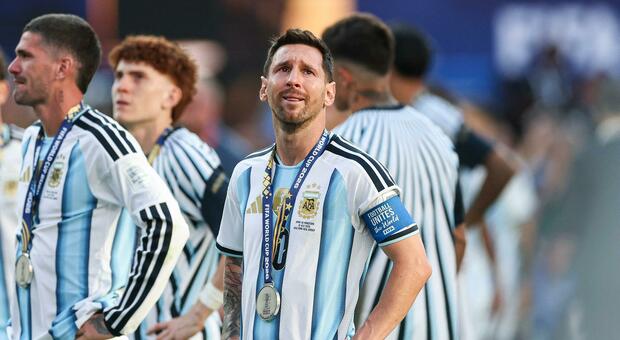 Messi lascia la Nazionale, non giocherà più con l'Argentina: l'annuncio