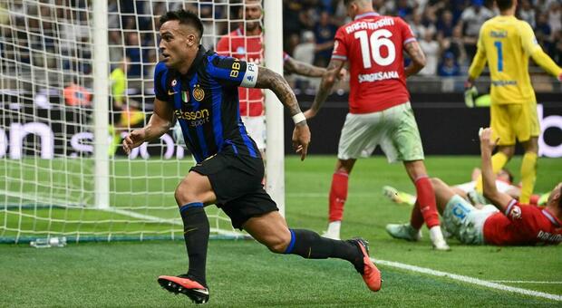 Inter-Napoli 3-2, le pagelle: Lautaro (8) fa esplodere San Siro, Thuram (7,5) ci mette la testa, Hojlund (7) spaventa i nerazzurri
