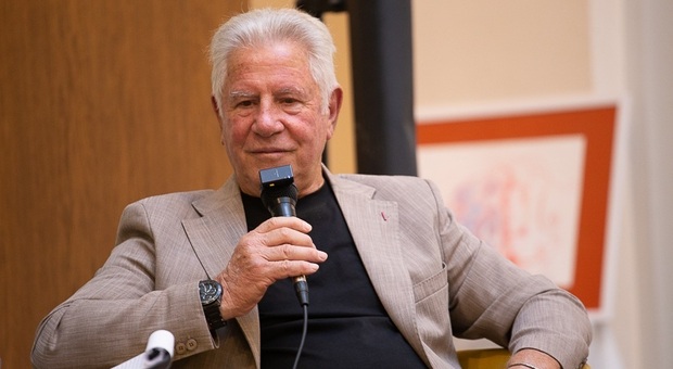 Angelo Orazi festeggiato a Spoleto: «La Roma nel mio cuore, Gasperini sta facendo un gran lavoro e Malen è veramente forte»