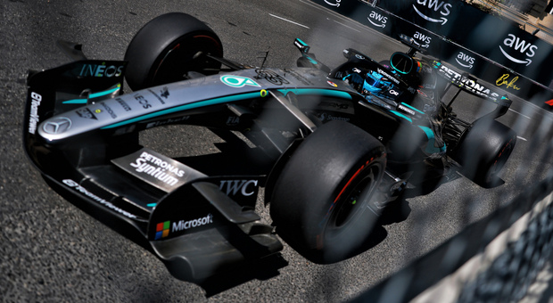 GP dell'Azerbaijan, libere 2: Mercedes domina con Russell e Antonelli, Ferrari a oltre un secondo con Leclerc quarto e Hamilton quinto