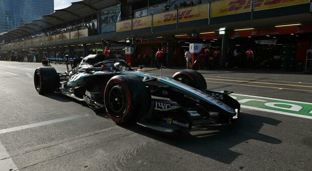 Antonelli a muro nelle qualifiche del GP di Azerbaijan, partirà solo 16°: Russell conquista la pole