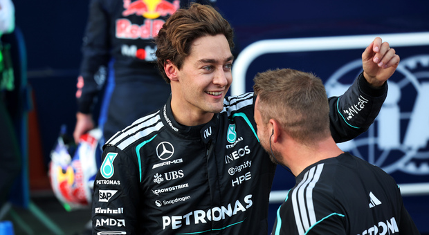 GP dell'Azerbaijan, la qualifica: Russell conquista la pole davanti a Leclerc. Antonelli a muro, partirà 16esimo
