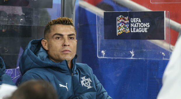 Cristiano Ronaldo, caos in Portogallo dopo la panchina con la Norvegia: sta bene ma non si allena