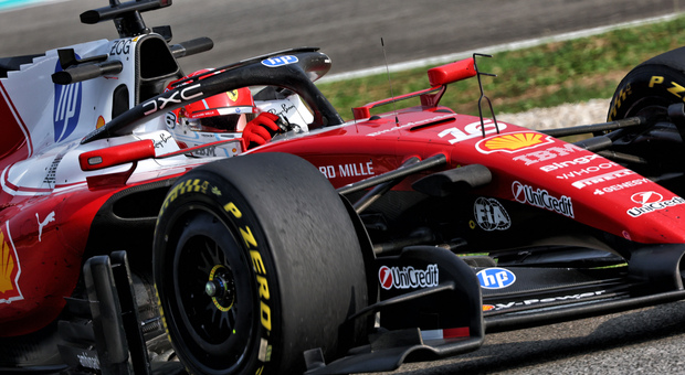 GP del Bahrain a Sepang, libere 2: la Ferrari prende il comando con Leclerc, Antonelli soltanto ottavo