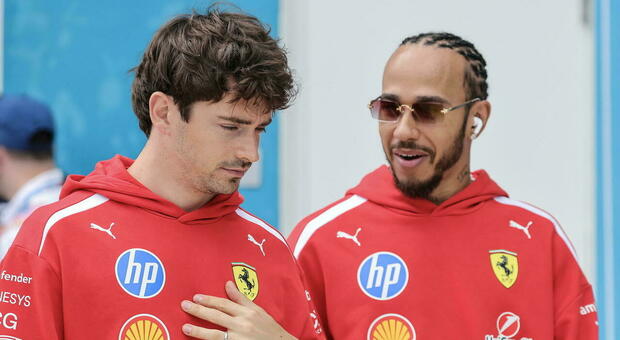 Leclerc, il jet privato per Singapore è in ritardo e il volo salta: costretto a guidare 4 ore per raggiungere Sepang