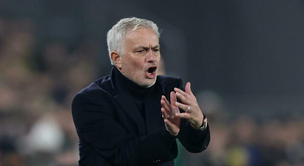 Mourinho: «A Roma ho dato tutto me stesso, in cambio ho ricevuto amore. Ora devo prepararmi per tornare a casa»