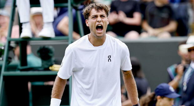 Cobolli rischia di non qualificarsi alle ATP Finals dopo il ko di Shanghai? Race, punti da scartare, inseguitori, incastri e calcoli per Torino