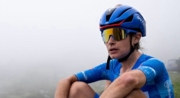 Valentina Cavallar, la mamma morta in casa e poche ore dopo bussano i controllori antidoping: il dramma della ciclista