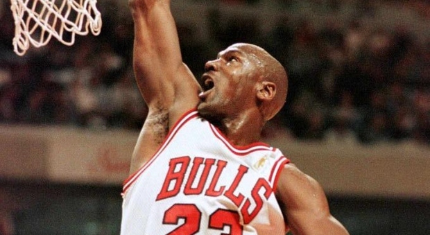 Michael Jordan, la maglia delle Finals '98 venduta per 14 milioni ad un investitore immobiliare di Miami