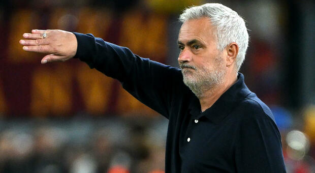 Mourinho: «Sul 3-1 i giocatori della Roma erano morti. Ma la squadra di Gasperini è fortissima»