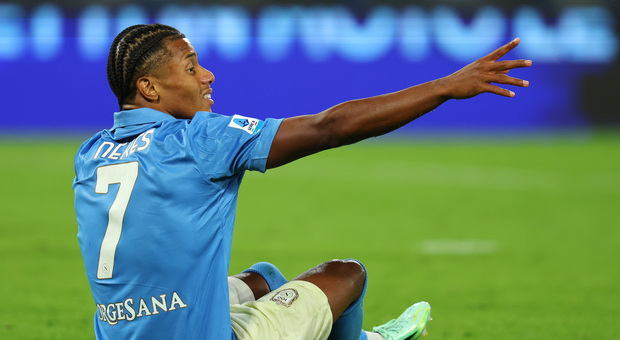 Napoli, Allegri perde pure Neres: lesione al muscolo della coscia destra. Resterà fuori tre settimane