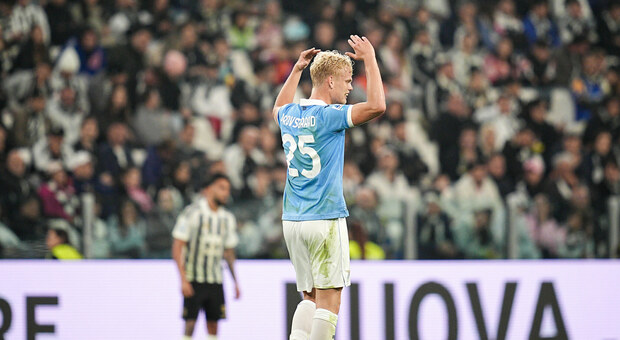 Oliver Provstgaard, chi è l'«Iron Man» della Lazio: età, stipendio, i 75mila dollari vinti a FIFA, la fidanzata, l'infortunio al crociato e il numero dedicato alla madre