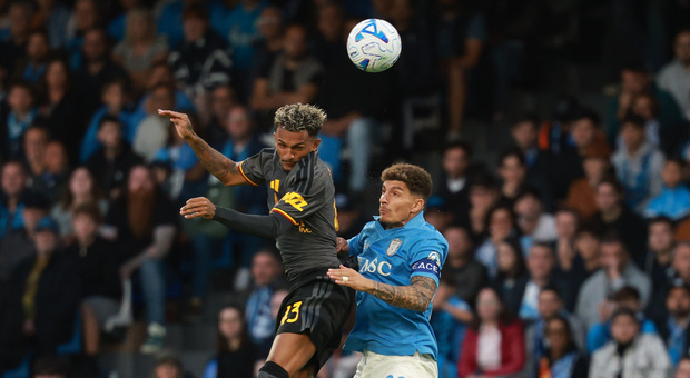Napoli-Roma moviola: il giallo di Marin e il contatto di Badiashile su Mancini. Cosa è successo