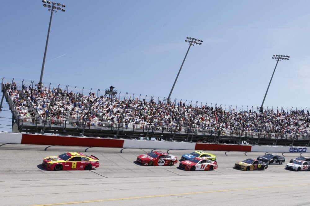 NASCAR: ‘The Chase is back’! 10 gare, un solo campione