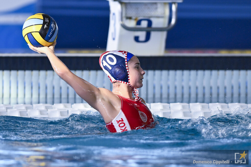 Pallanuoto femminile, l’Olympiacos vince la Supercoppa Europea: annichilito il Catalunya