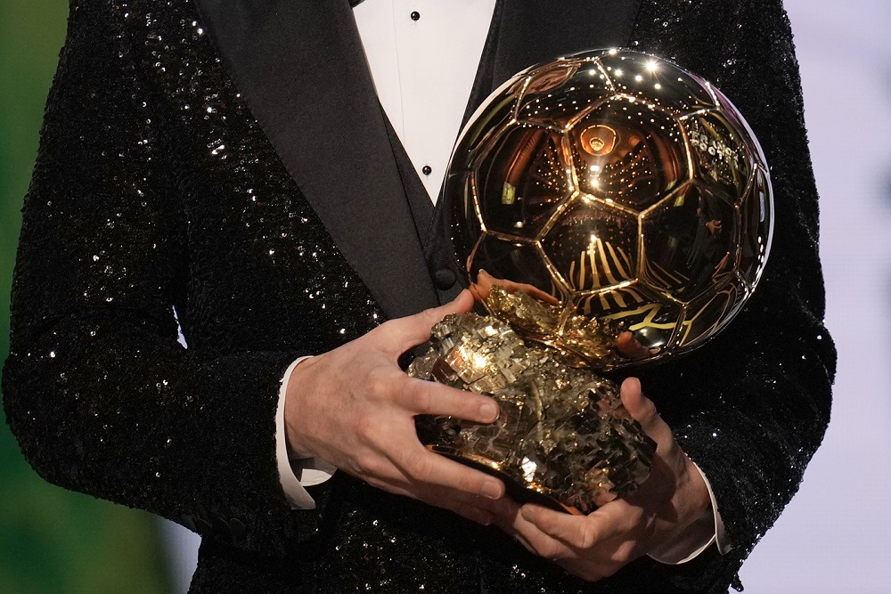 Su che canale vedere l’assegnazione del Pallone d’Oro 2026 stasera in tv: orario, programma, streaming