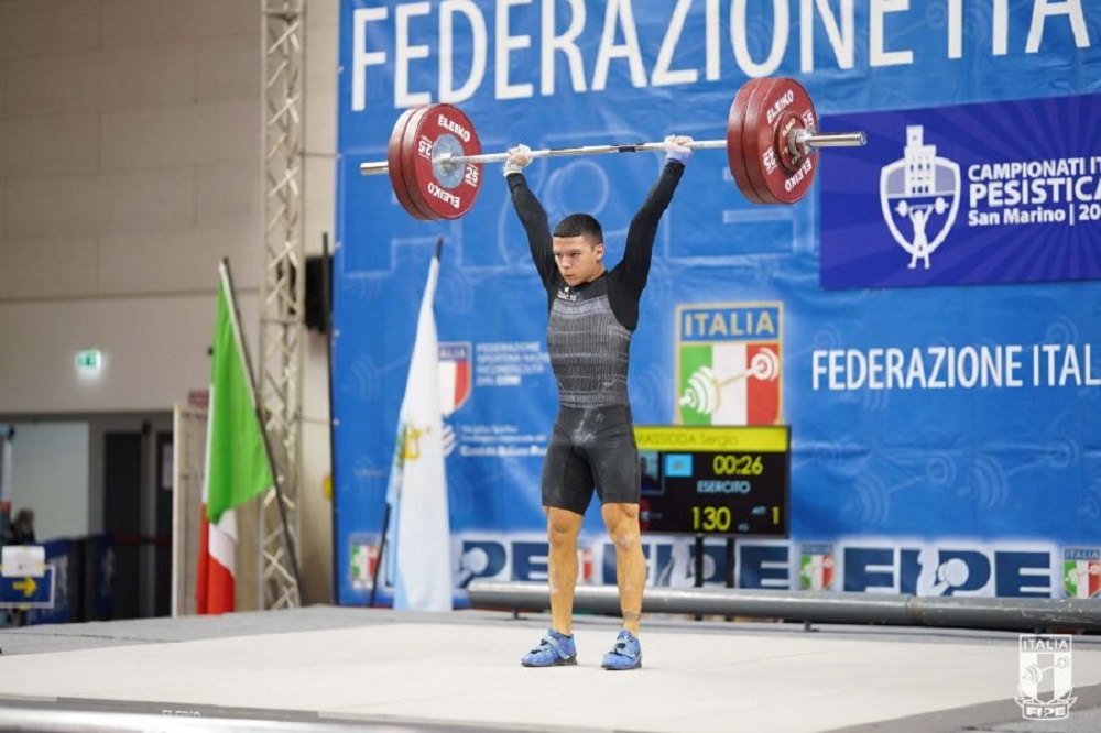 Sollevamento pesi, le entry list provvisorie dei Mondiali: iscritti 12 azzurri, comincia la corsa verso Los Angeles 2028