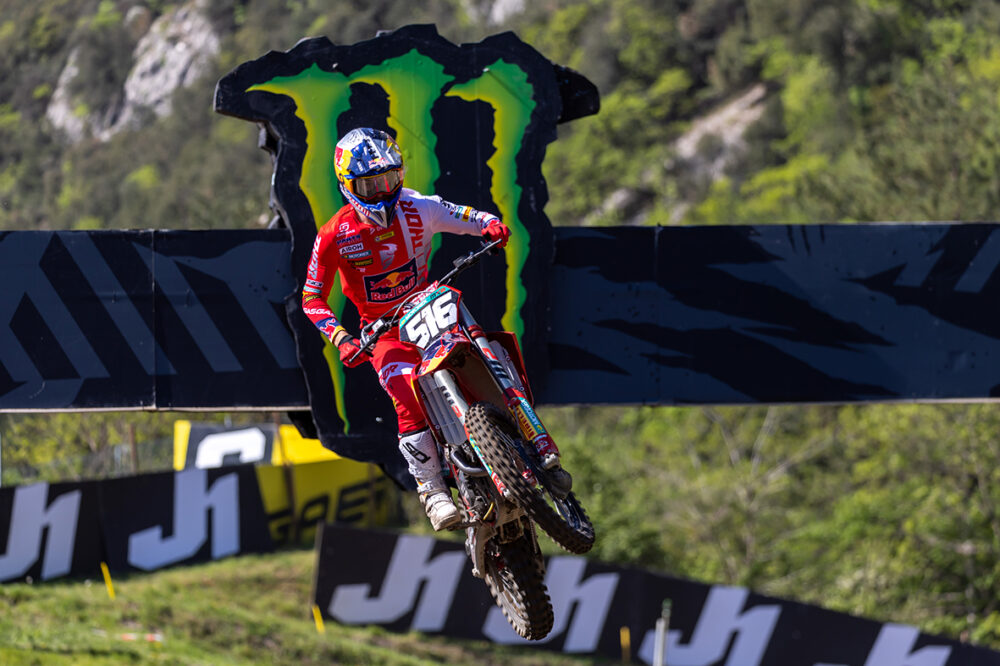 MX2, Laengenfelder vince gara-1 del GP di Turchia. Coenen out e Farres si lancia verso il titolo