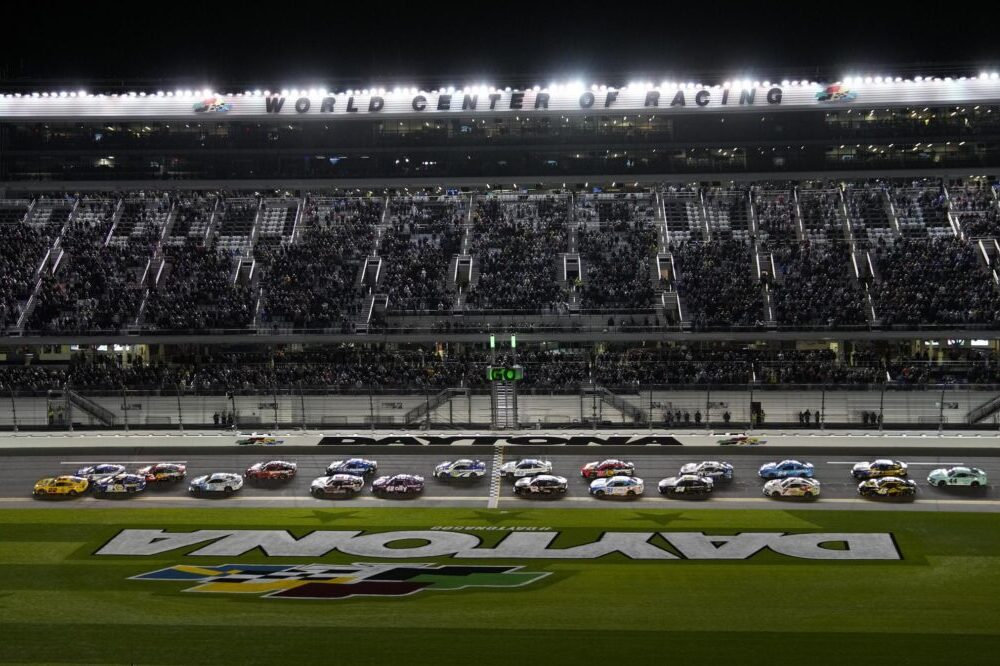 NASCAR, finale regular season a Daytona. 3 posti ancora disponibili per il Round of 16
