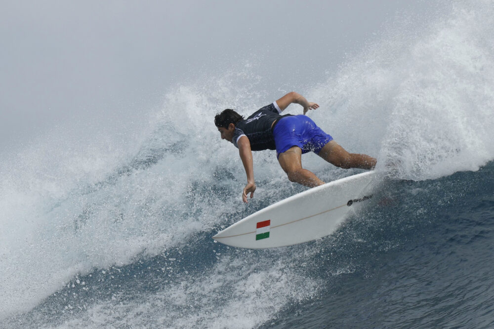 Surf, vittorie di Moniz e Brooks nell’Outerknown Tahiti Pro. Fioravanti eliminato nelle prime fasi