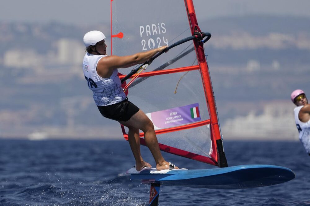 Vela, Medea Falcioni e Nicolò Renna vicini alla top-3 ai Mondiali IQFoil!
