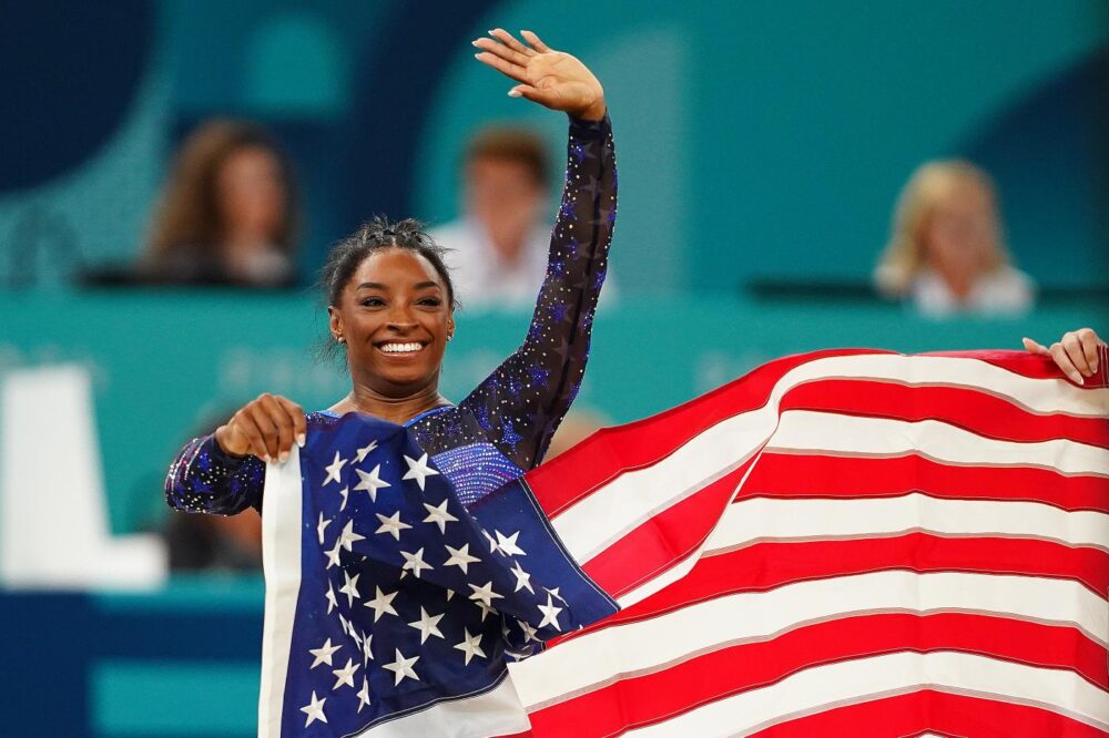 Simone Biles racconta la sua malattia: “La pelle si desquama, ho due patologie cutanee”. La paura della morte e il futuro