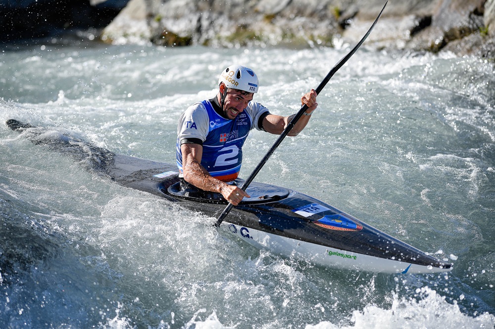Coppa del Mondo canoa slalom, De Gennaro domina nel kayak a Vaires-sur-Marne