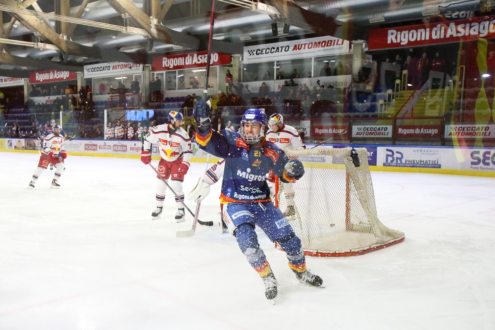 Hockey ghiaccio: Asiago vince nel sabato di Alps League, sorridono Gherdeina e Merano