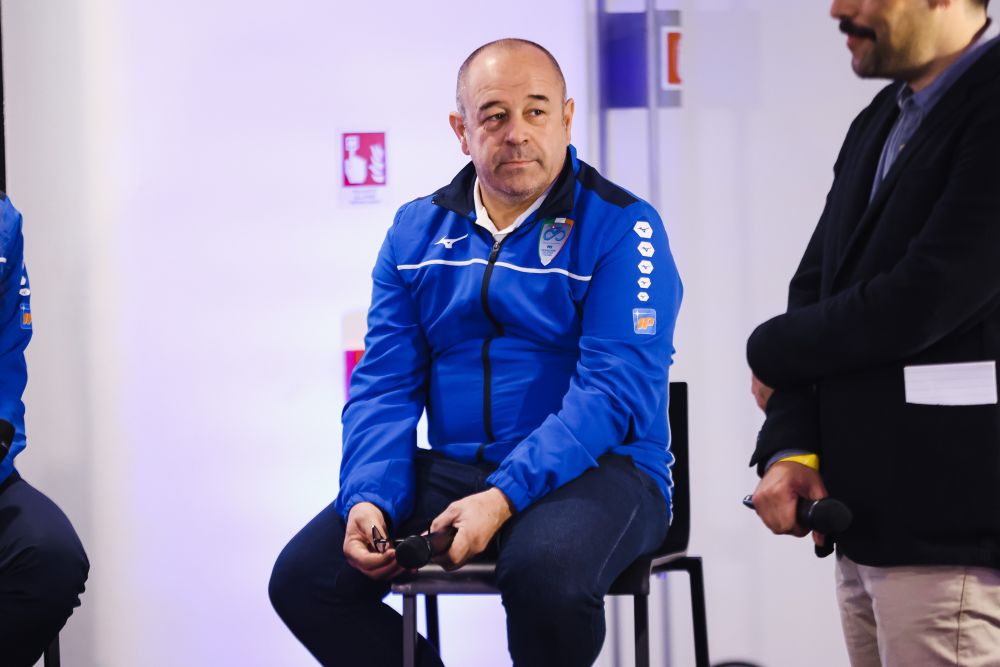 Villa celebra l’oro del Team Relay: “Sopperiamo alle difficoltà. Prima si forma il gruppo, poi si trovano le gambe”