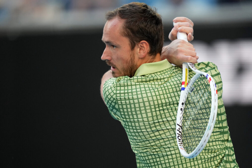 Derby russo in finale ad Hangzhou: Daniil Medvedev sfida Andrey Rublev