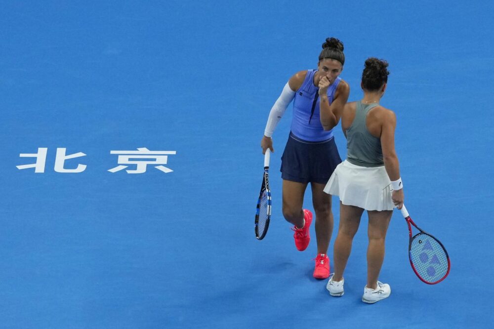 LIVE Errani/Paolini-Fernandez/Gibson, WTA Wuhan 2026 in DIRETTA: inizia la difficile volata verso ler Finals