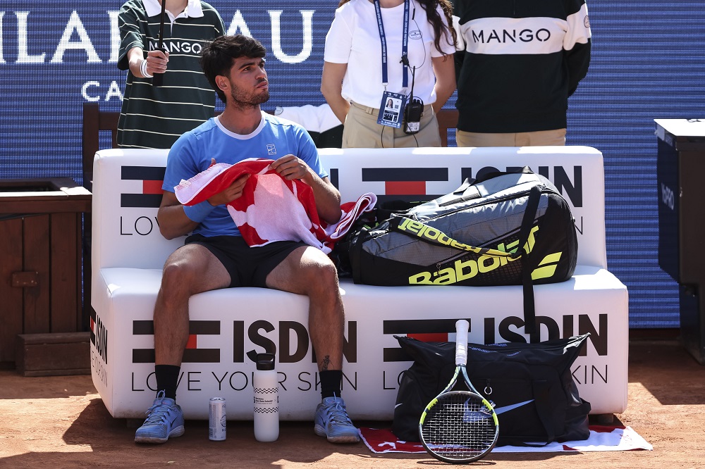 Carlos Alcaraz non sarà agli US Open? In Spagna prevale il pessimismo