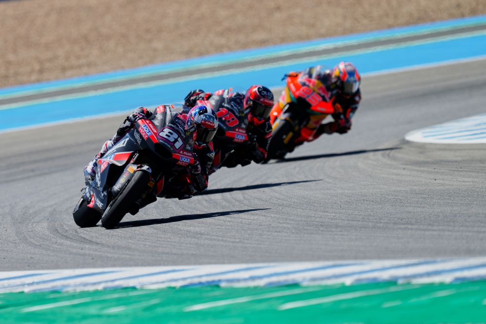 Moto2, Senna Agius firma la pole position a Misano. Arbolino in top10