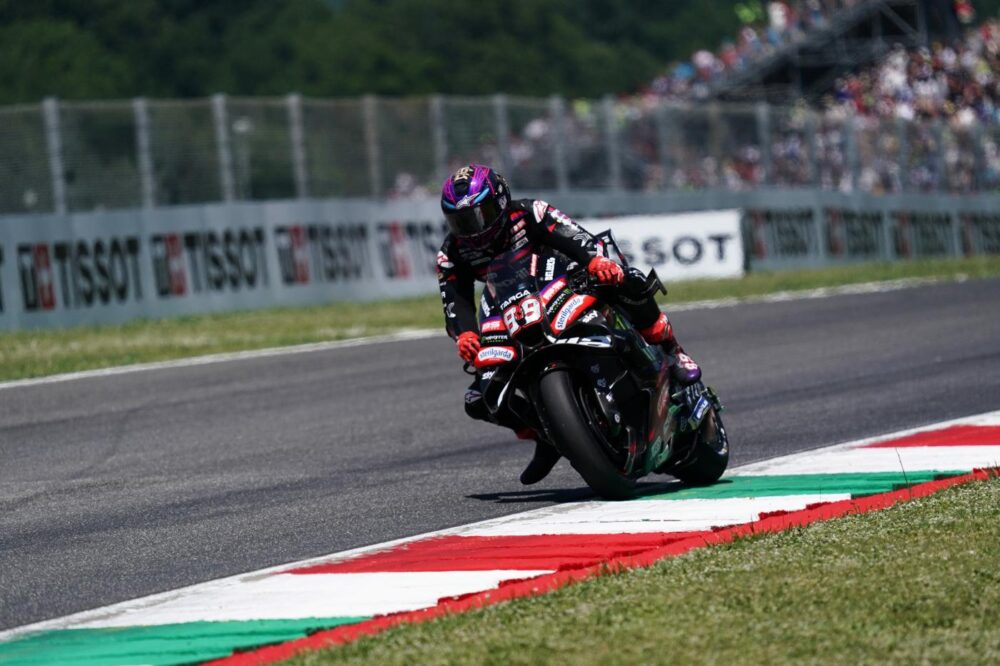 MotoGP, pole di Martin a Silverstone. Bezzecchi peggiore tra le Aprilia, Marquez in seconda fila
