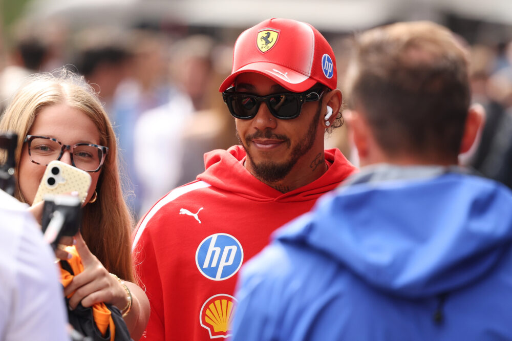 F1, Lewis Hamilton le scuse alla Ferrari dopo Zandvoort: “Mi assumo le mie responsabilità, punto a fare meglio”